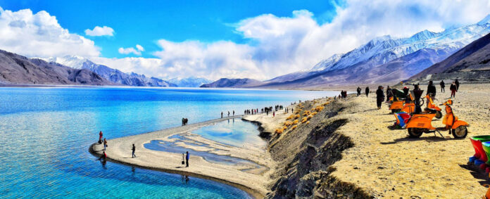 IRCTC Leh Ladakh Tour Package : If you want to enjoy snowy mountains in May, then plan for Leh with IRCTC, know tour details.