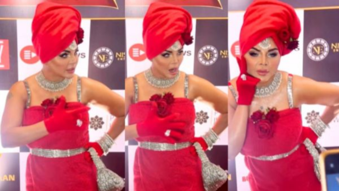 Rakhi Sawant New Look : Rakhi Sawant arrived at the award show wrapped in a towel, the onlookers got confused, said - 'May my towel come off...'