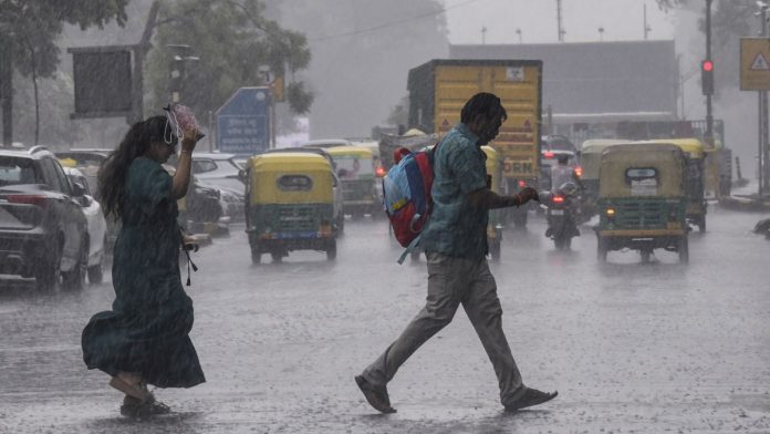 Delhi Weather news: Know what will be the weather like in Delhi-NCR; Temperature drops by 4 degrees from normal