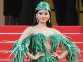 Urvashi Rautela! Who put this green color on me... Actress Urvashi Rautela's glam look!